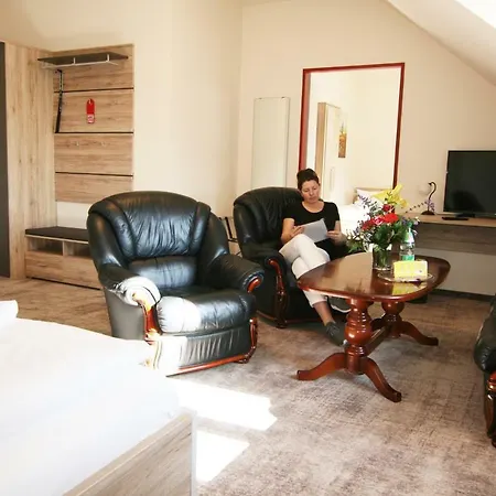 Am Waldschloesschen - Brauhaus Vendégház 3*